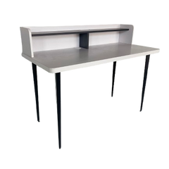 Kelly Desk