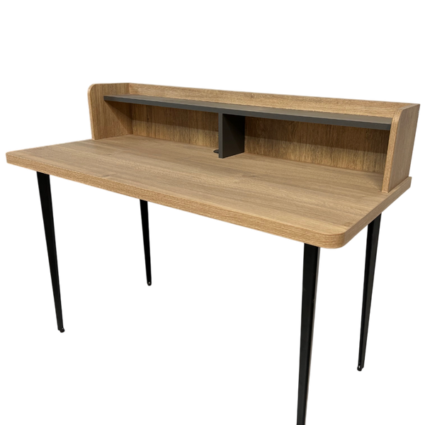 Kelly Desk